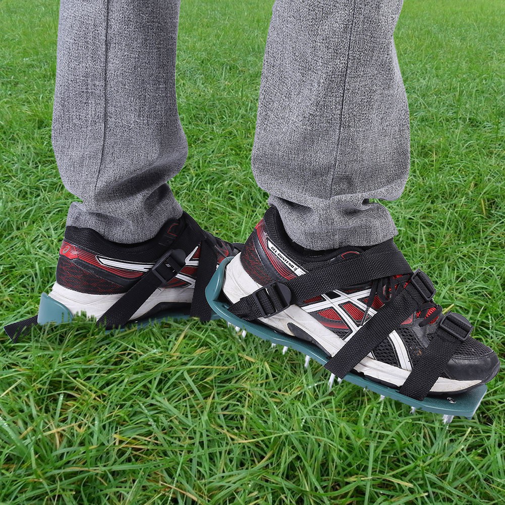 Paar Rasenlüftersandalen Mit Spikes, Gartengerät Zum Auflockern Des Bodens, Schuhe Mit Stollen, 3 Riemen, Einheitsgröße.