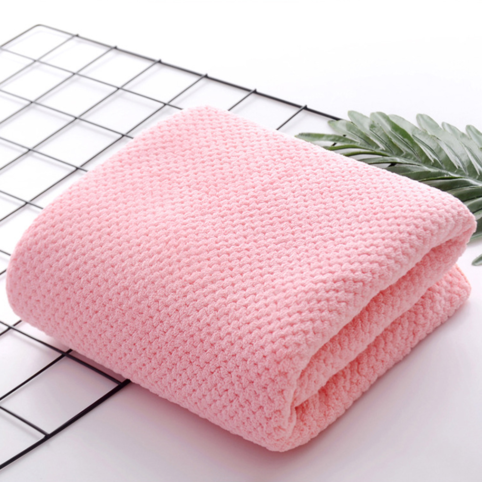 Badetuch Aus Korallensamt, Saugfähig, Einfarbig, Rosa, Ideal Für Badezimmer Oder Hotelzimmer.