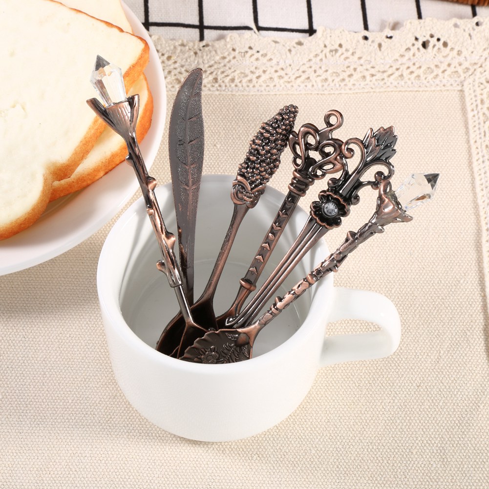 6-teiliges Vintage-besteckset Aus Rotem Messing, Mini-teelöffel Und -gabeln, Retro-küchentischaccessoires