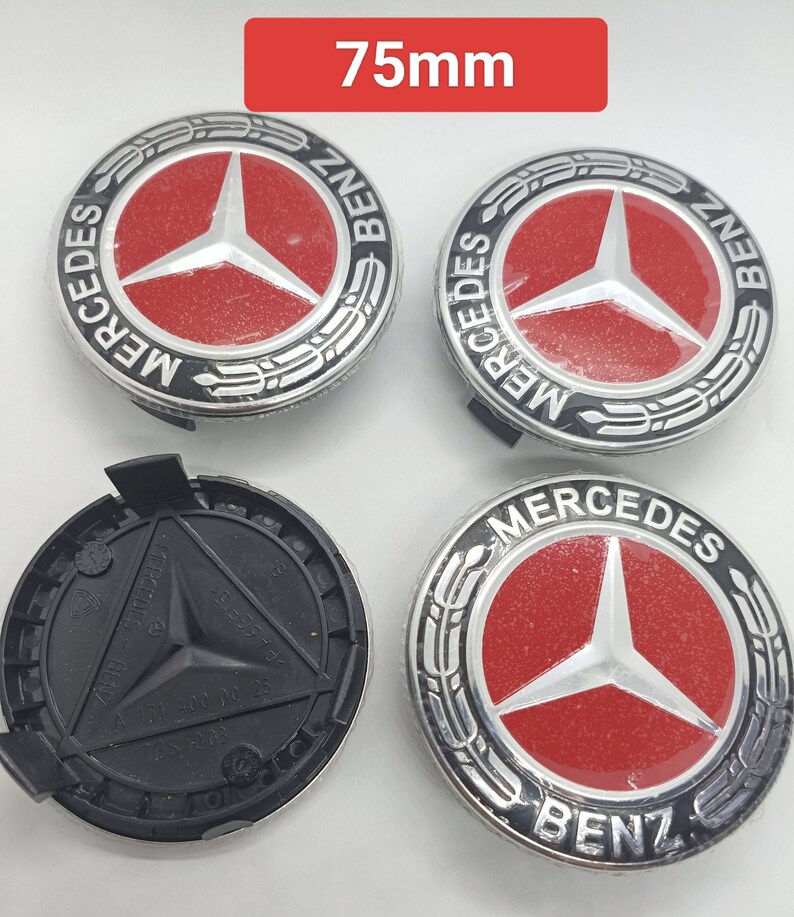 Satz Mit 4 Mercedes-benz 75-mm-radkappen – Roter Hintergrund Mit Lorbeerkranzmuster