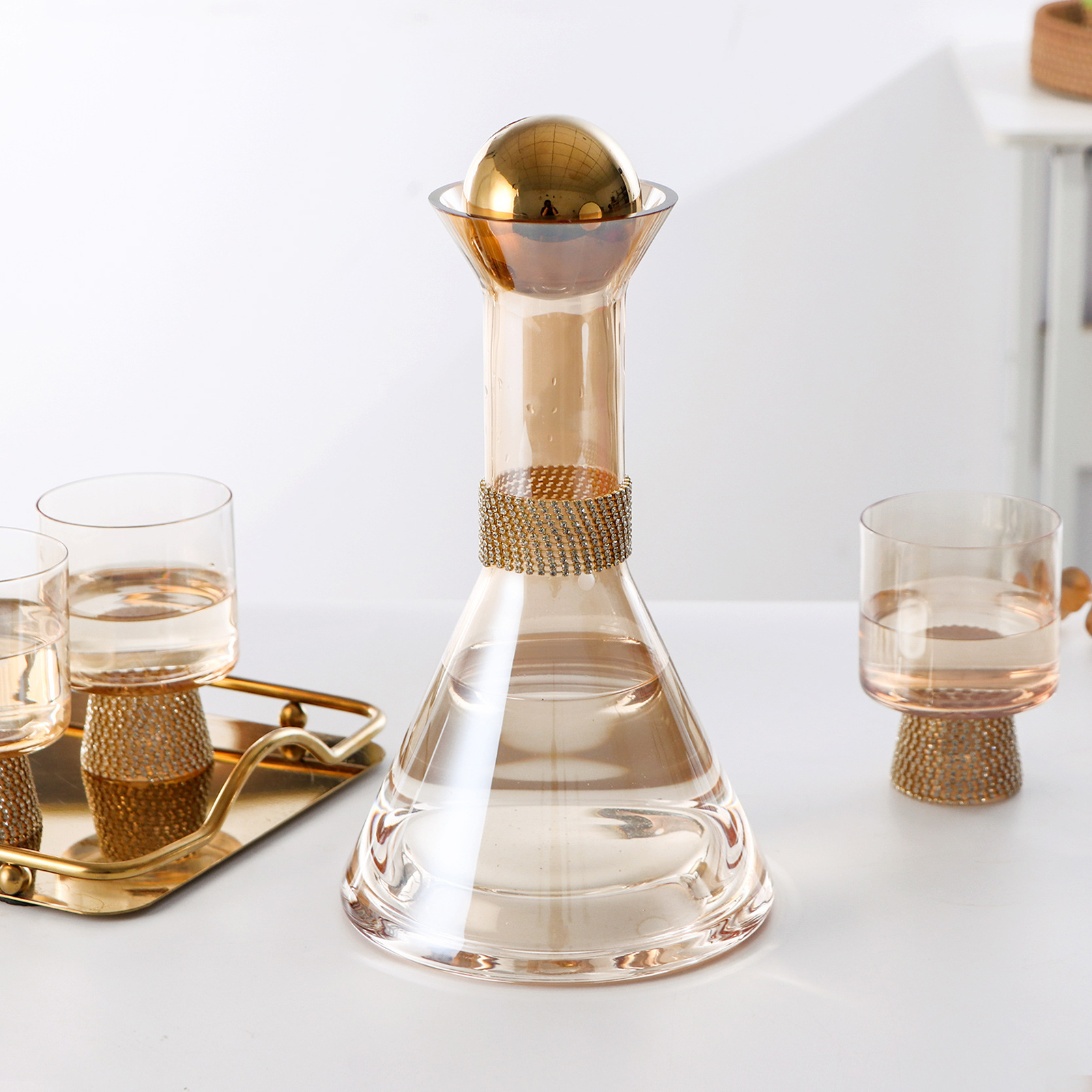 Teeservice-set Aus Glaskanne (1,15 L) Und 4 Tassen (260 Ml), Rauchgrau, In Eleganter Geschenkbox.