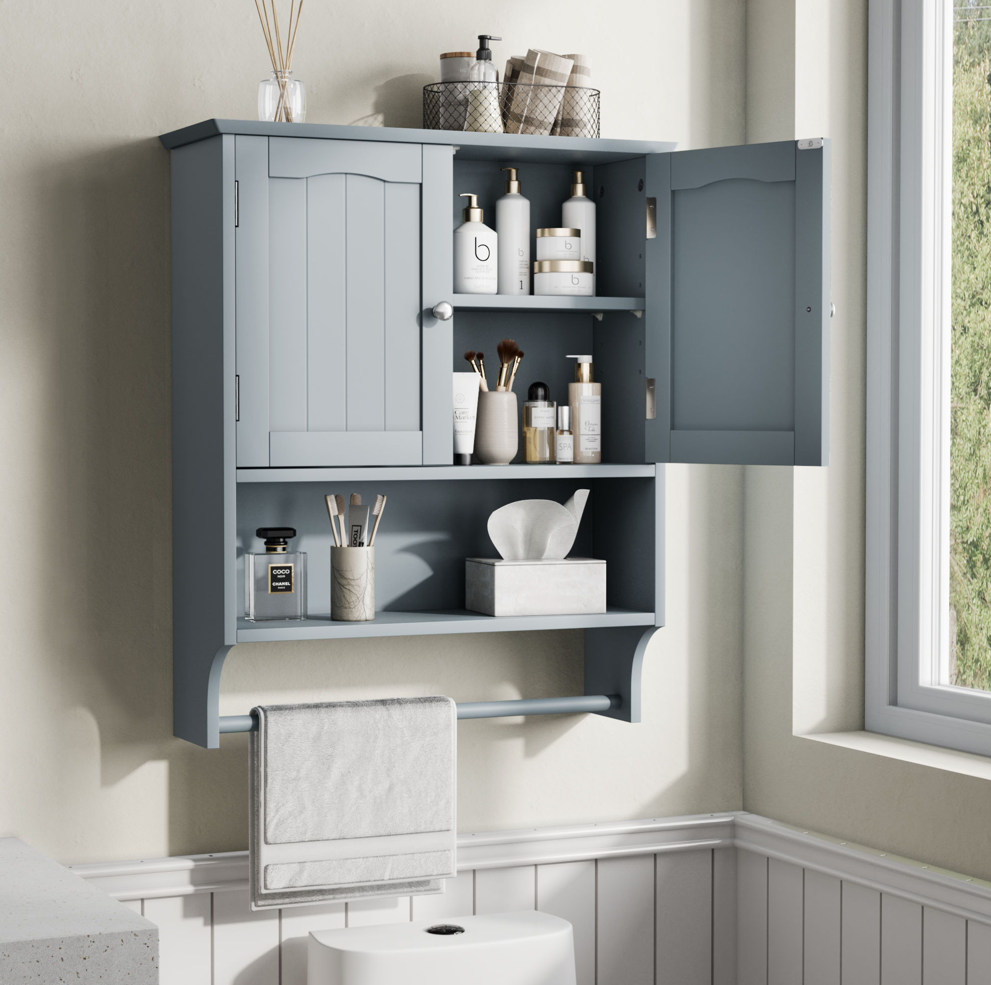 Badezimmer-wandschrank 56.8x19x70 Cm Hellgrau Mdf Mit 2 Türen, Verstellbarem Regal, Offenem Fach Und Handtuchhalter