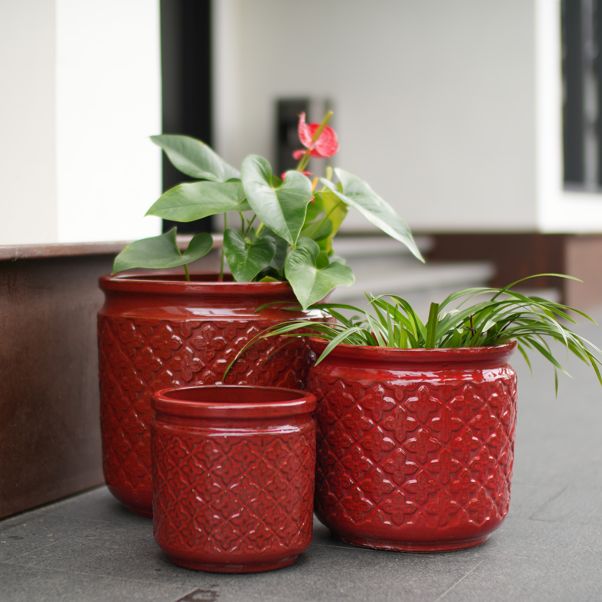 Handgefertigter Keramik Pflanztopf-set 3-teilig (ø 38/30,5/23 Cm), Glänzend Weinrot Mit Ornament-rautenrelief, Atmungsaktiv, Frostsicher, Mit Ablauflöchern Für Garten & Balkon