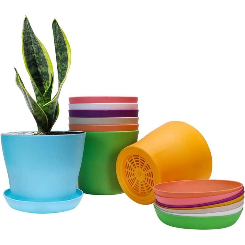 Set Mit 8 Farbenfrohen Kunststoff-blumentöpfen Inklusive Untersetzern, Tropfschalen, Bechern Und Praktischen Schalen Für Blumensetzlinge Blumentöpfe Für Kinderzimmer, Für Den Innen- Und Außenbereich