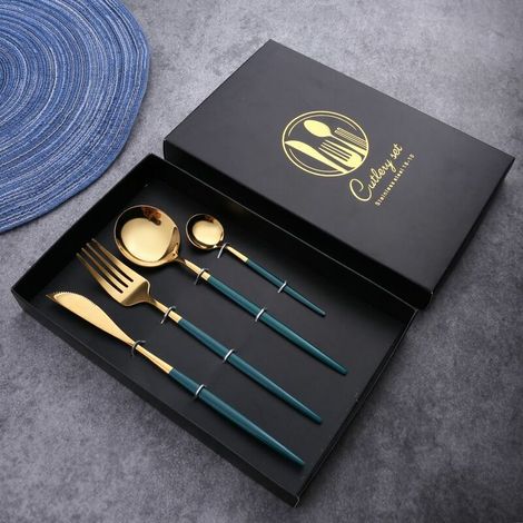 Besteckset Aus Grünem Edelstahl Im Western-stil, Ideal Für Steaks.