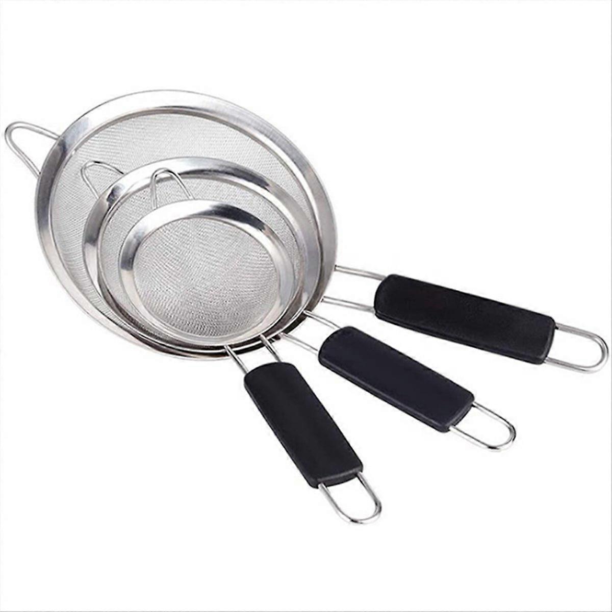 Set Aus 3 Feinmaschigen Edelstahlsieben Für Mehl Und Eier.