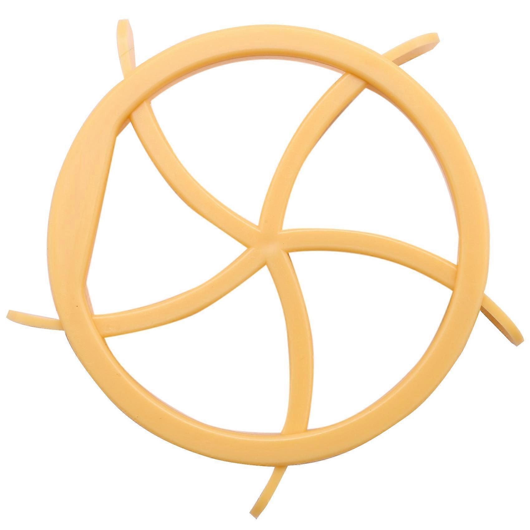 Ausstechform Aus Kunststoff Für Selbstgemachten Keksteig Und Brötchen