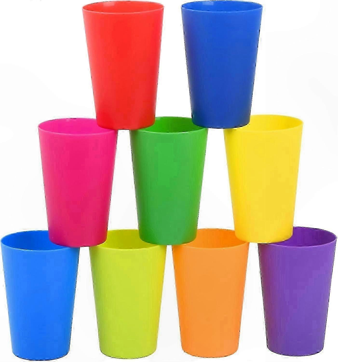Set Mit 9 Stapelbaren, Wiederverwendbaren Plastikbechern Für Kinder, Je 160 Ml, Farbenfroh Und Praktisch Für Getränke Und Spiele.