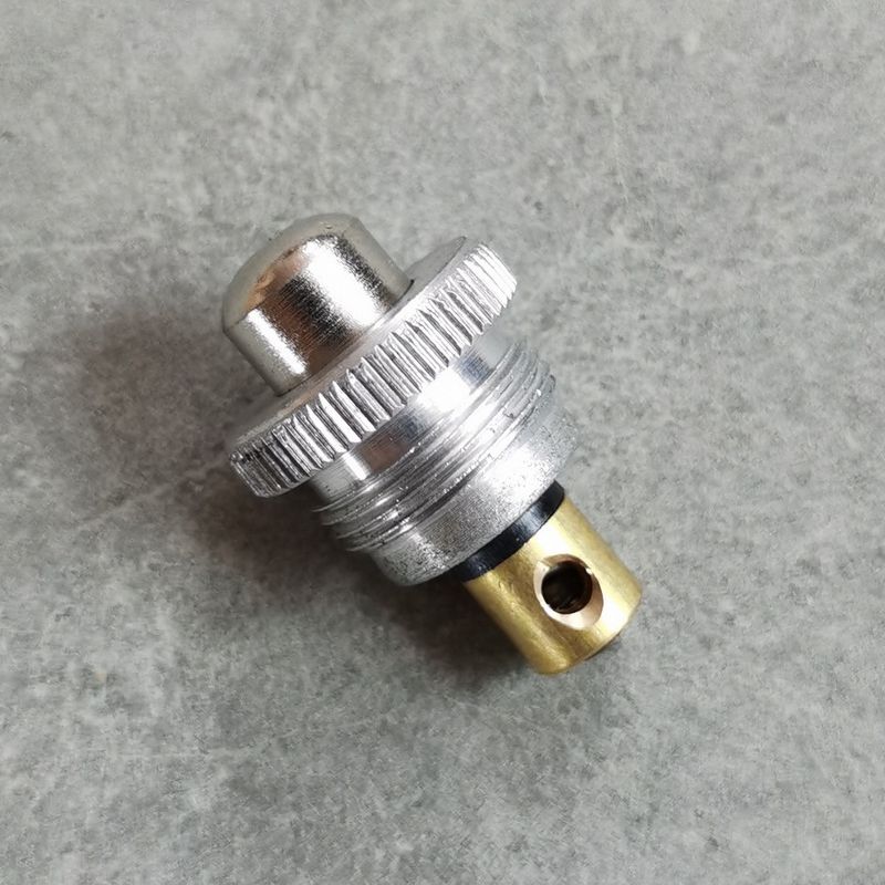 Der Zündunterbrecher (wm80 Bs600 Bh23 2007007) Ist Ein Druckknopf-zündunterbrecher, Der Den Zündkreis Unterbricht.