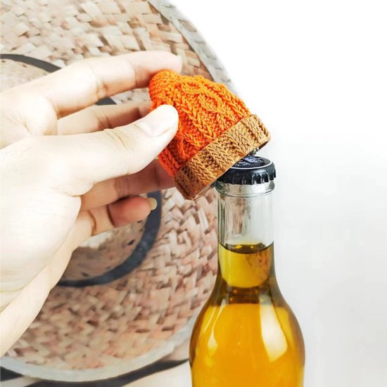Kreativer Flaschenöffner Aus Kunstharz In Form Einer Weihnachtsmütze Mini Weihnachtsmannmütze Mit Strickmuster, Festliches Deko Gadget