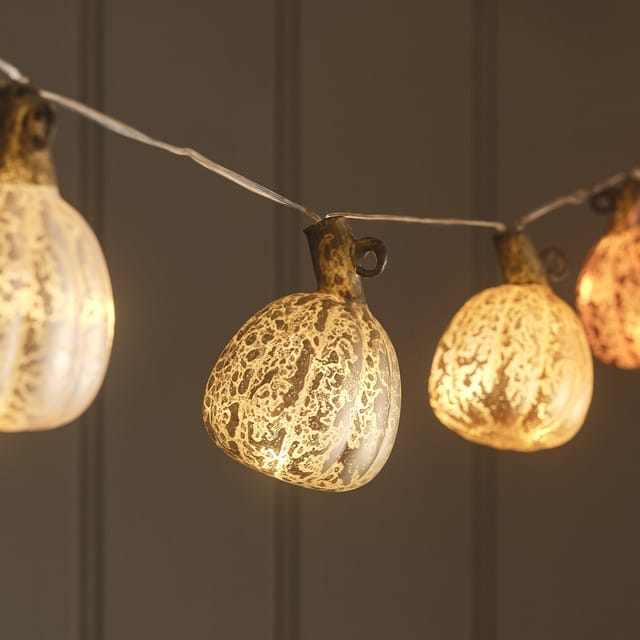 8er LED Kürbis Lichterkette aus Glas