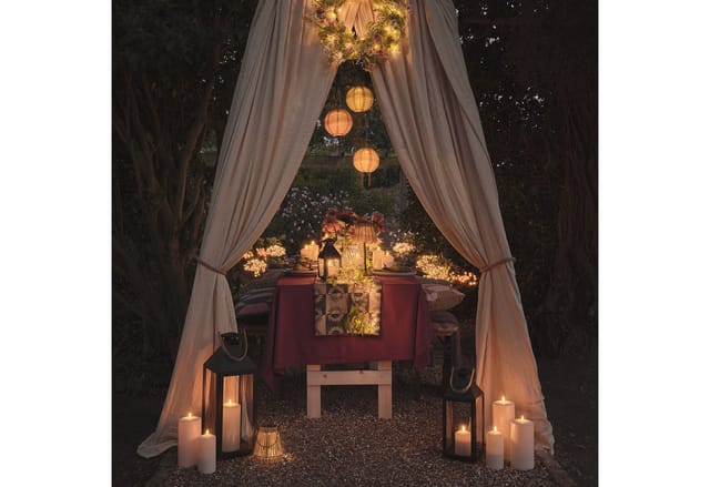 Große "Brixham" Laterne mit Ledergriff & TruGlow® LED-Kerze
