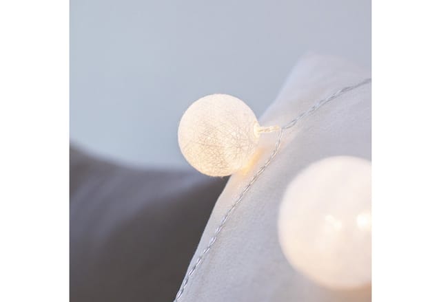 10er LED Cotton Ball Lichterkette weiß