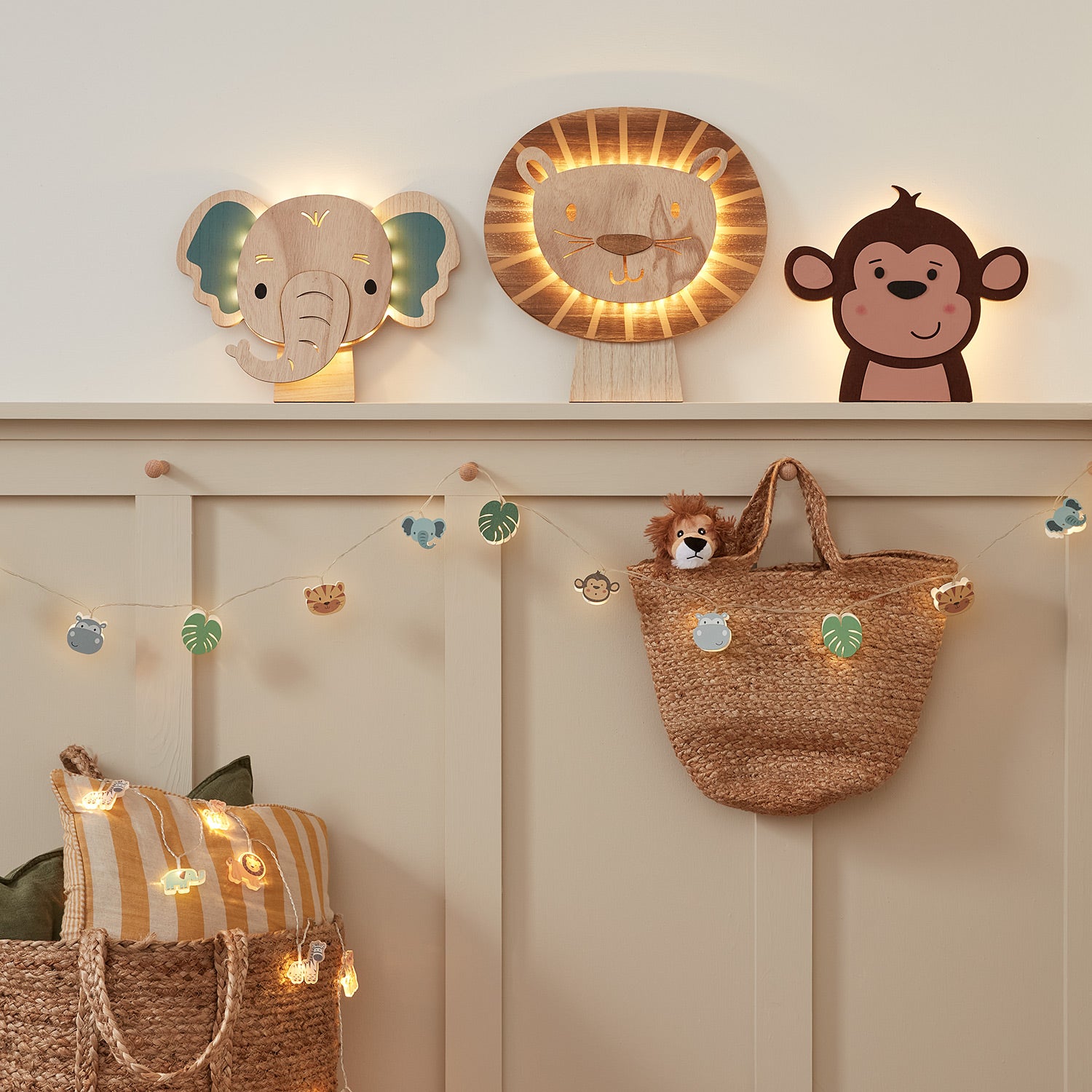 12er Safari Lichterkette Kinderzimmer aus Holz Bild 3