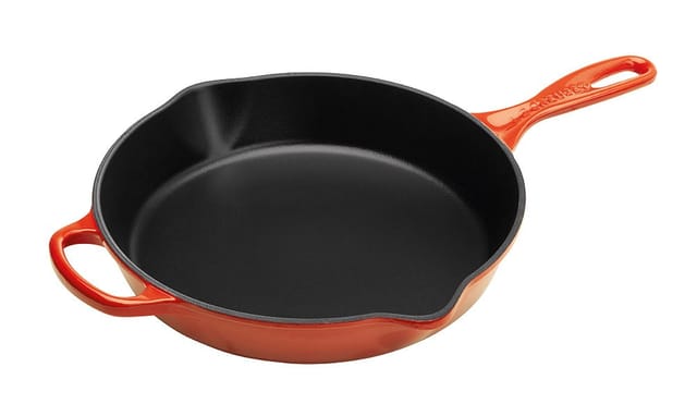 Le Creuset Brat- und Servierpfanne Hoch Gusseisen Ofenrot 26cm