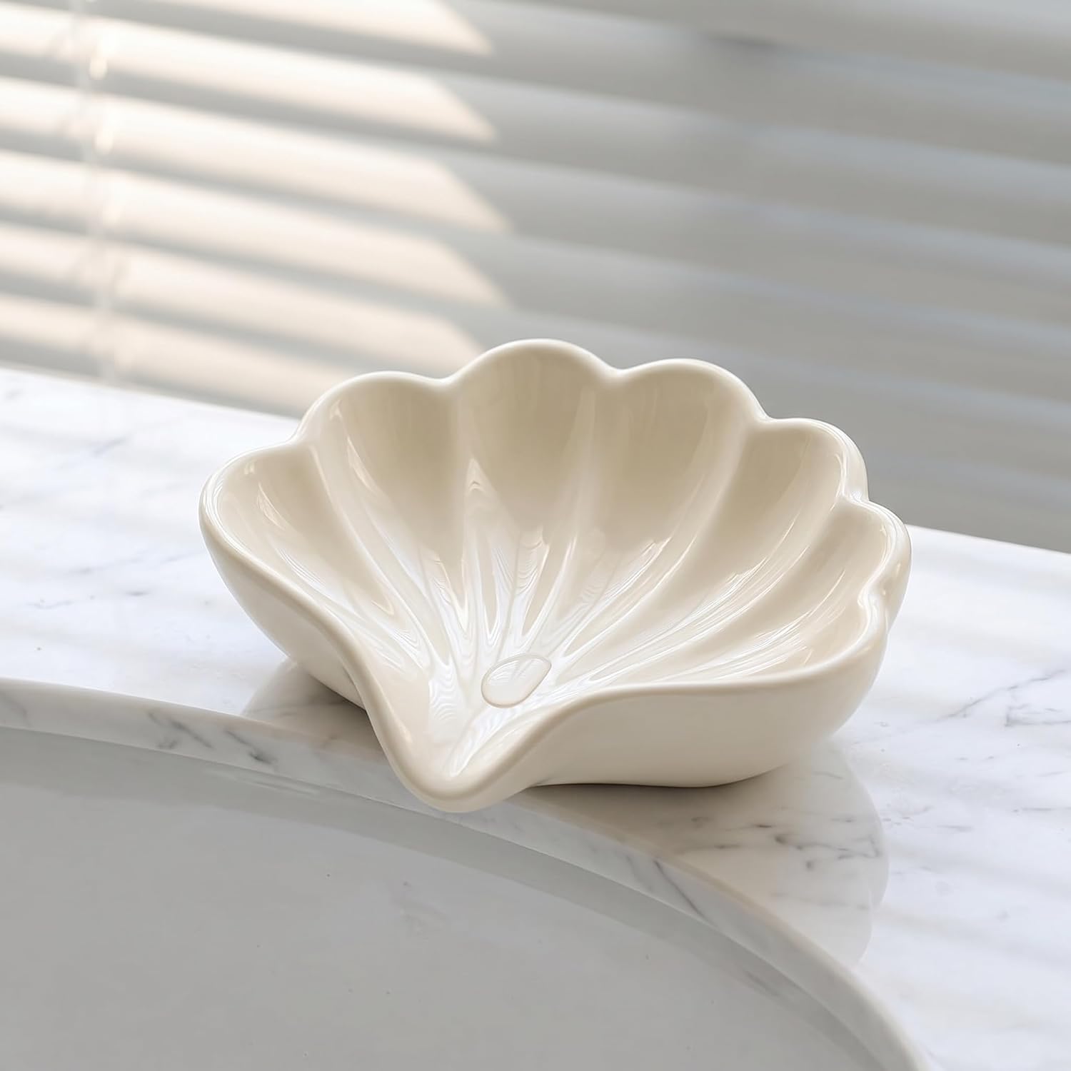 Muschelförmige Seifenschale, Selbstentleerende, Schräge Seifenschale Schmuckablage (weiß)