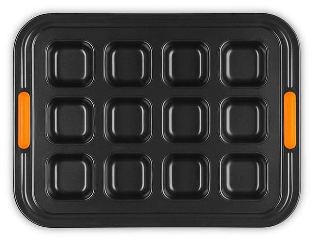 Le Creuset Brownieform 12er Backform mit Antihaftbeschichtung