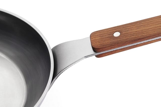 Woll Carbon Steel Bratpfanne Flach Induktion Flachpfanne Karbonstahl PFAS-frei 24 cm