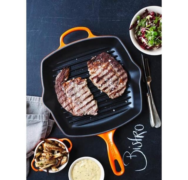Le Creuset Grillpfanne Quadratisch Signature Gusseisen Ofenrot 26cm