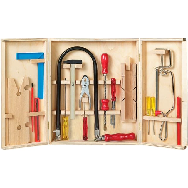 Laubsäge-Holzschrank, Kinderwerkzeug