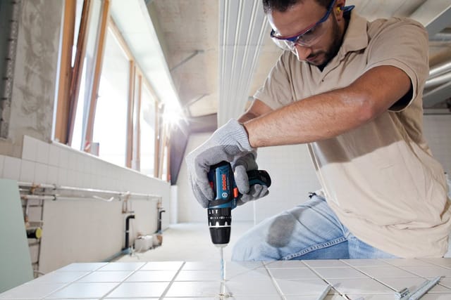 Akku-Schlagbohrschrauber GSB 12V-15 Professional, 12 Volt, Schlagbohrmaschine