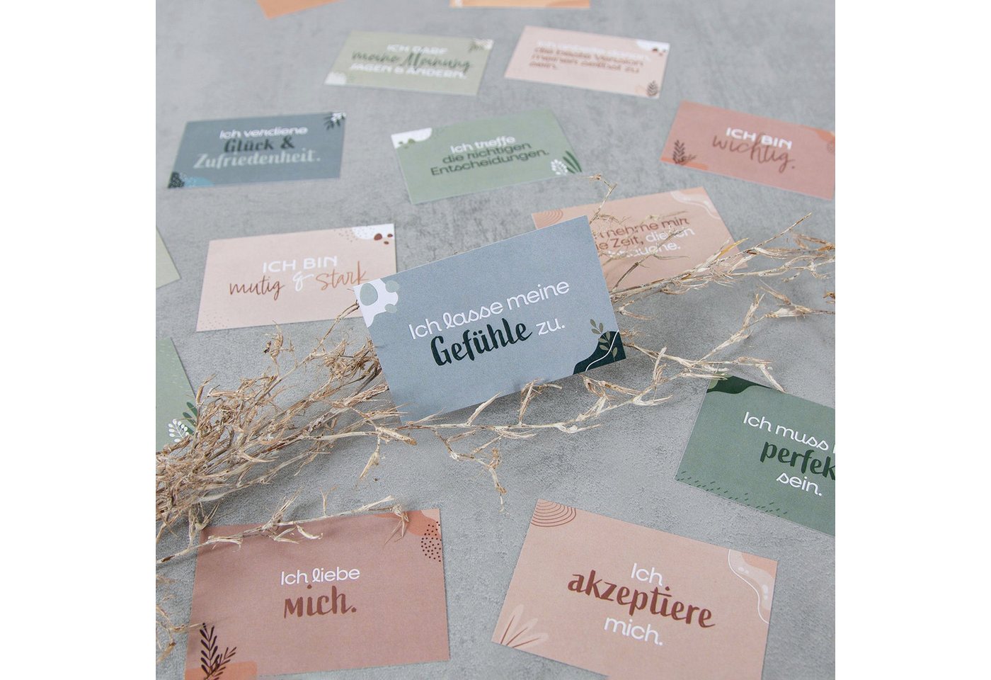 Logbuch-Verlag Klappkarte 24 Affirmationskarten für Erwachsene positives Mindset boho pastell