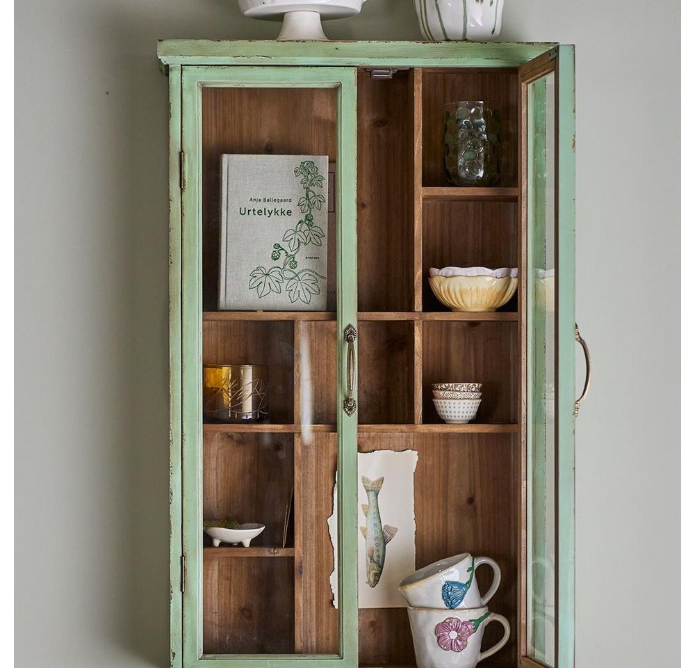 Bloomingville Wandhängeschrank Hazem Kabinett grün aus Tannenholz, dekorativer Wandschrank, Vitrinenschrank, Hängeschrank, Vintage Look, Gewürzschrank, Glasfront Bild 4