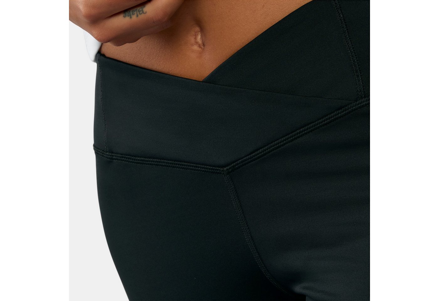 Reebok Trainingstights CORE HIGH RISE BOOTCUT PANT Bootcut-Schnitt, mit leicht ausgestelltem Saum Bild 3