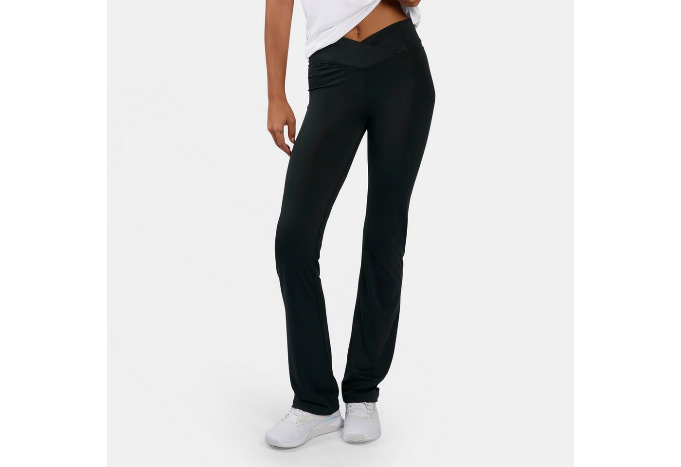 Reebok Trainingstights CORE HIGH RISE BOOTCUT PANT Bootcut-Schnitt, mit leicht ausgestelltem Saum Bild 4