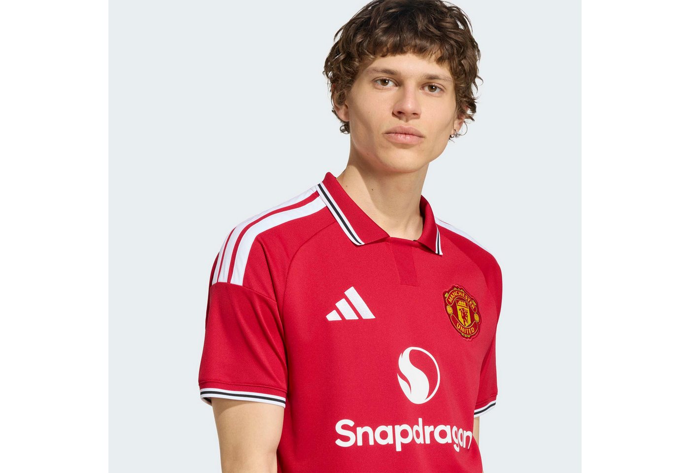 adidas Performance Fußballtrikot MANCHESTER UNITED 26/27 HEIMTRIKOT mit schmaler Passform, mit gestreiftem Kragen und Bündchen Bild 3