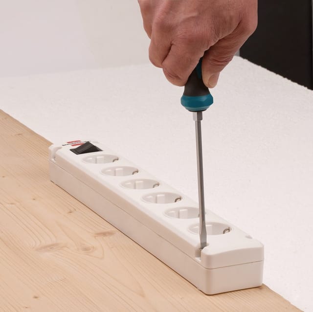 brennenstuhl® Steckdosenleiste »Bremounta«, 6-fach, Kabellänge: 3 m, IP20 - weiss