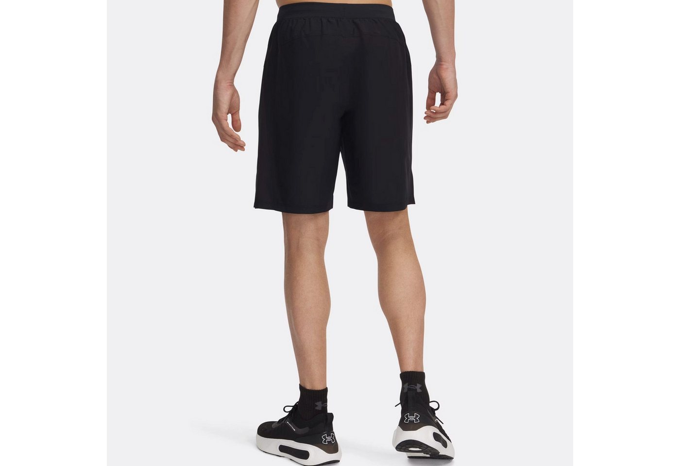 Under Armour® Laufshorts Launch 9in