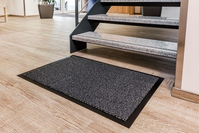 Astra Fußmatte »Saphir«, Höhe: 0,7 cm, Rutschfest, Polypropylen (PP) - grau