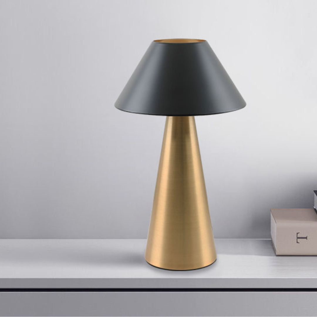 Goldene Pilz-metall-tischlampe