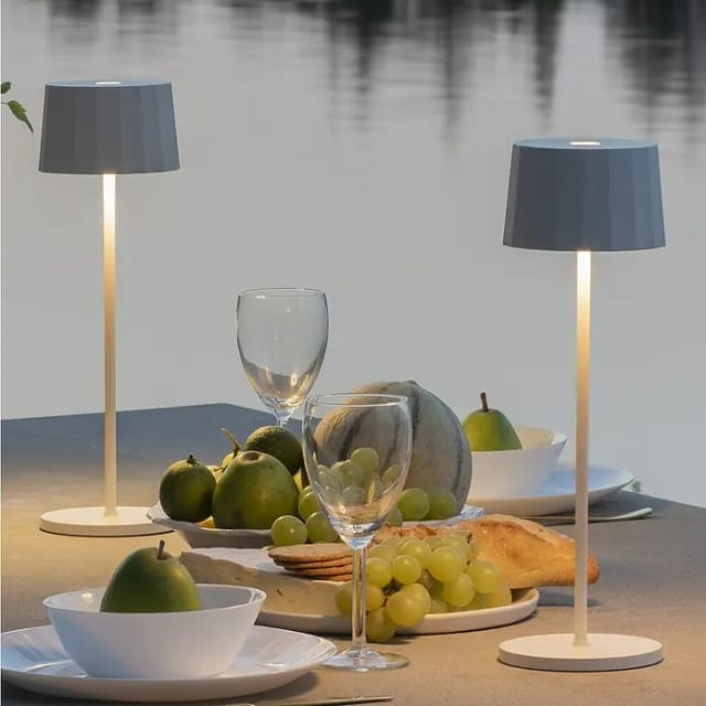 Konstsmide USB-Tischleuchte »Positano«, weiß, Höhe: 35 cm, dimmbar, inkl. Batterie - weiss