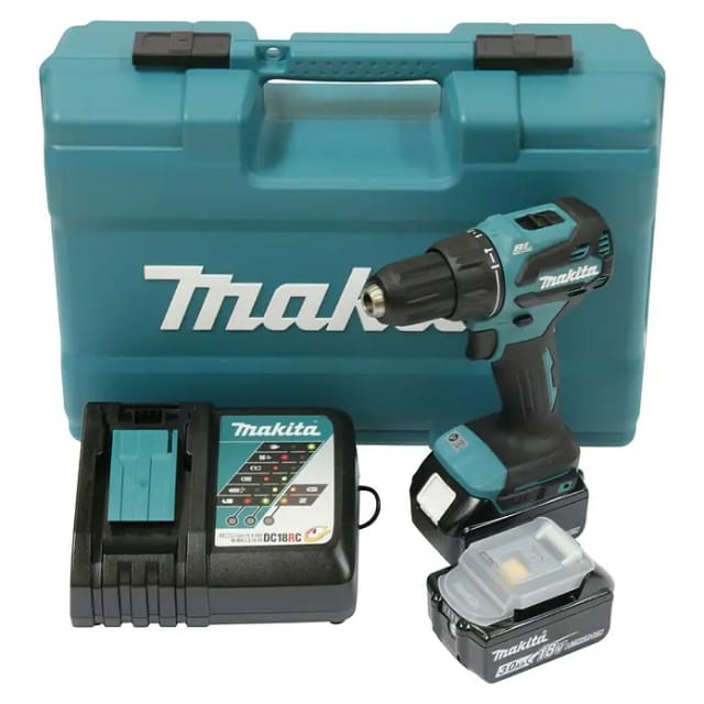 MAKITA Akku-Schlagbohrschrauber, 18V / 3,0 Ah, 2 Akkus, Ladeger&auml;t im Koffer, 74-tlg. Zubeh&ouml;r-Set - blau