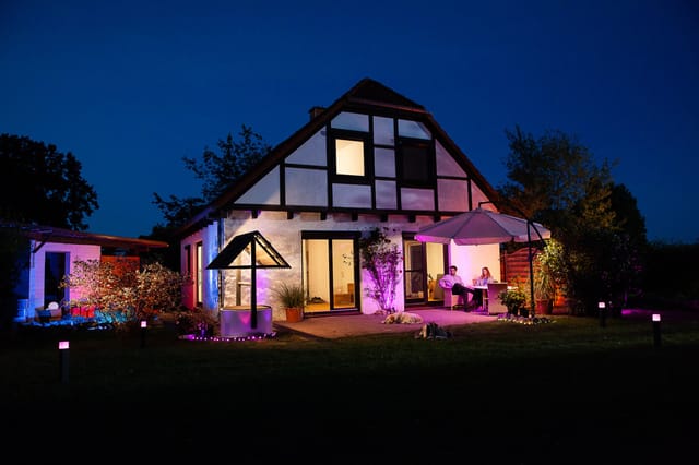 LEDVANCE SMART+ WiFi 10-W-LED-Wandleuchte CUBE WALL POST, Aluminium, 500 lm, warmweiß, RGB, IP44
