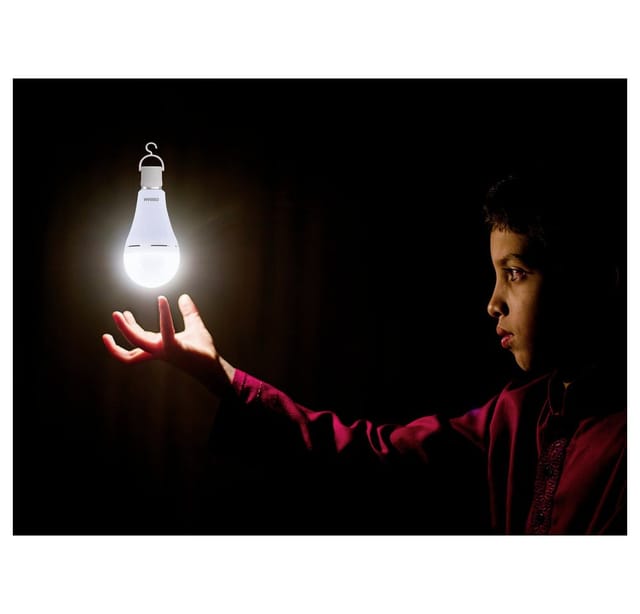 Osram LED Classic A 60 Rechargeable, 8 W, 806 lm, E27, warmweiß, matt, Akku-Notlicht