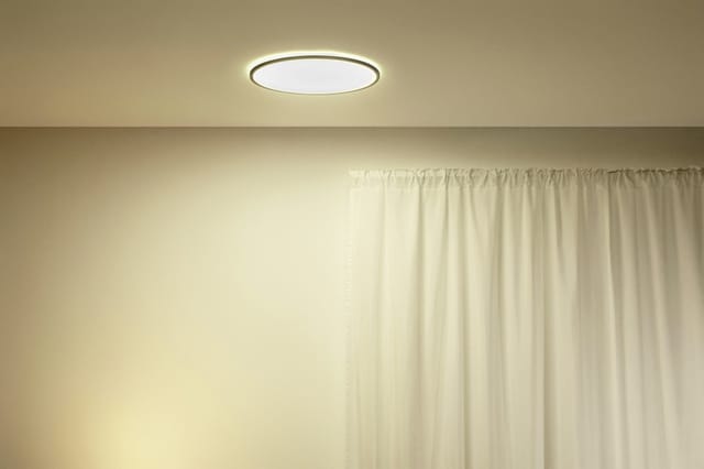 WiZ LED-Deckenleuchte SuperSlim Tunable White 2450,m Schwarz Ø 43 cm