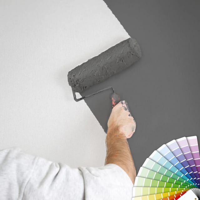 Bricoflor Uni Vliestapete mit Vinyl Einfarbige Tapete Weiß Schlicht zum überstreichen Vlies Wandtapete Dezent Ideal für Büro und Küche überstreichbar