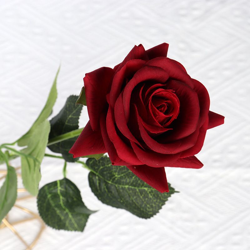 Set Mit 5 Künstlichen Roten Rosen, Langstielige Künstliche Rosen Zur Dekoration (43 Cm, Rot)
