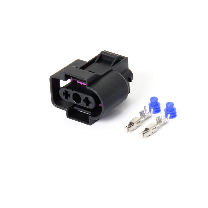 1j0973202 Est Un Connecteur Automobile Pour Les Prises De Bouteille D'Eau Volkswagen Passat, Modèle Dj70235y-3.5-21.