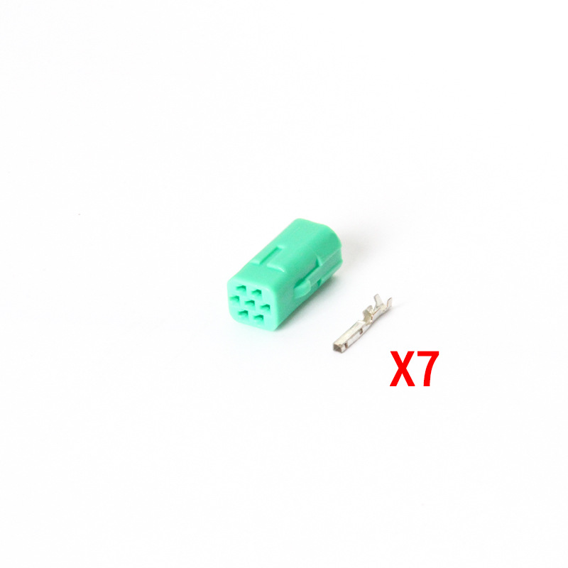 Le Modèle Dj7071y-0.4-11/21 Convient Aux Prises De Régulateur De Vitesse Automobile. Référence Domestique : 2822344(3)-1