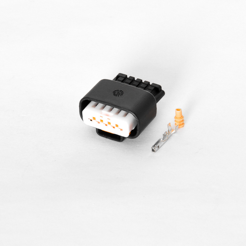Dj7057-1.2-21 Est Un Connecteur Domestique (pk605-05027) Adapté Aux Prises Du Module De Commande D'Allumage.