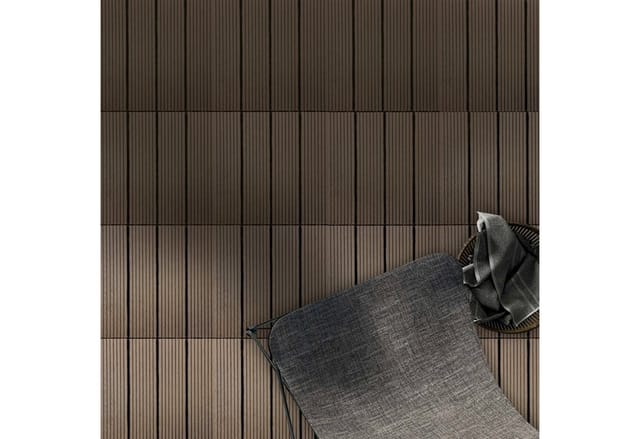 KARAT WPC Klickfliese Royal Wetterbeständige Terrassenfliese Dunkelbraun 30 x 30 cm