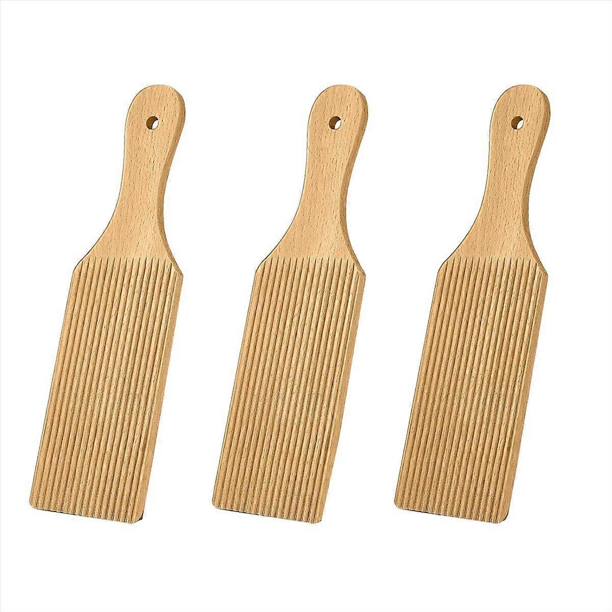 3-teiliges Set Aus Gnocchi-brettern Und Hölzernen Butterlöffeln Zum Ausrollen Des Teigs