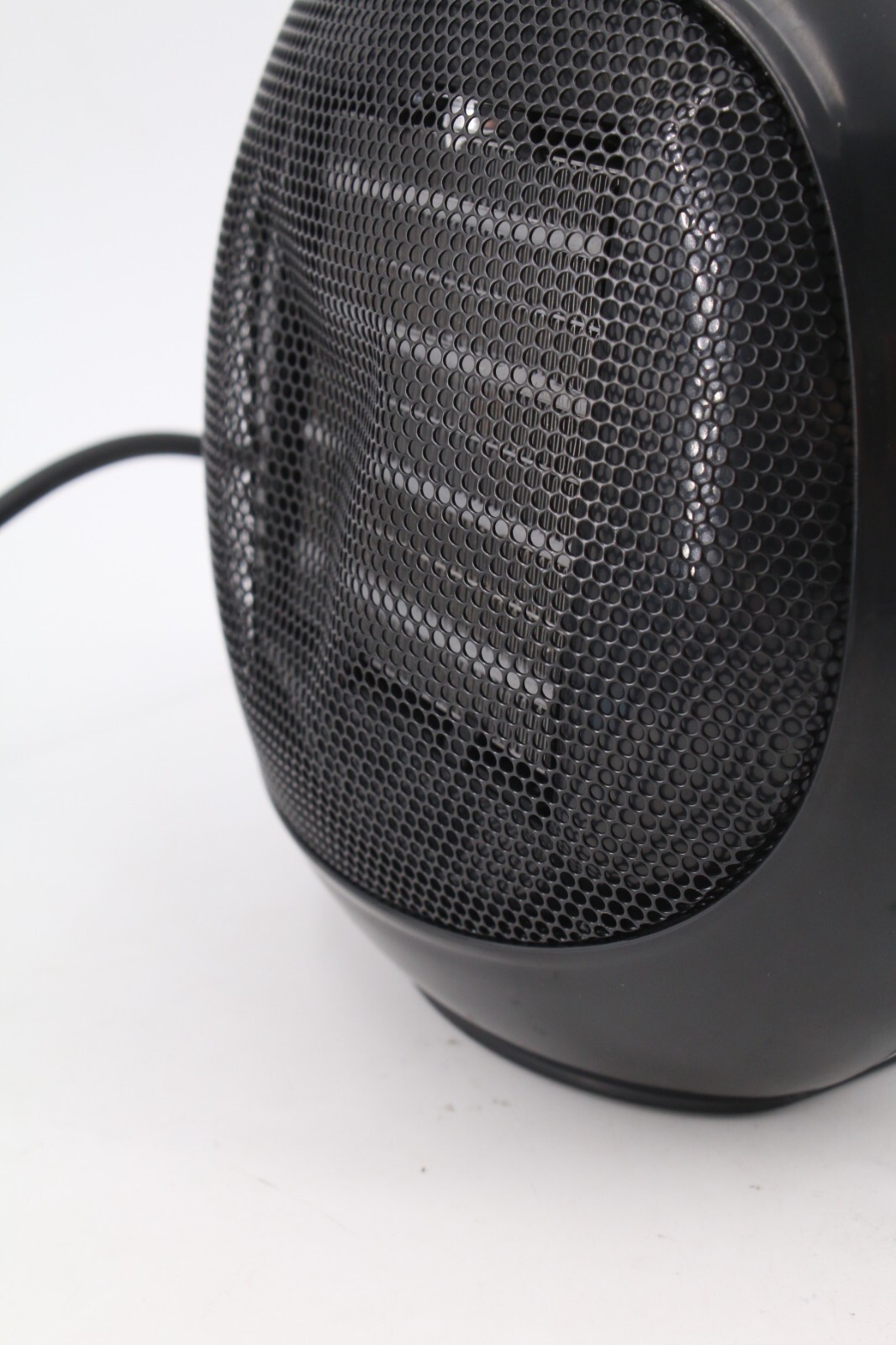 Heizlüfter Basetech NDQ1360 schwarz, Gitter etwas eingedrückt