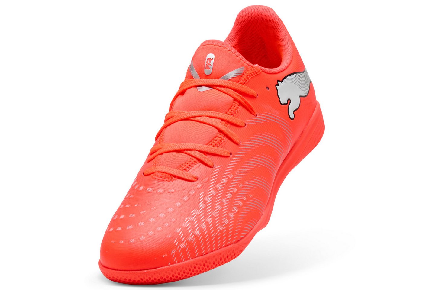 PUMA FUTURE 9 PLAY IT Fußballschuh für Hallenboden, mit elastischer Slip-on-Zunge Bild 2