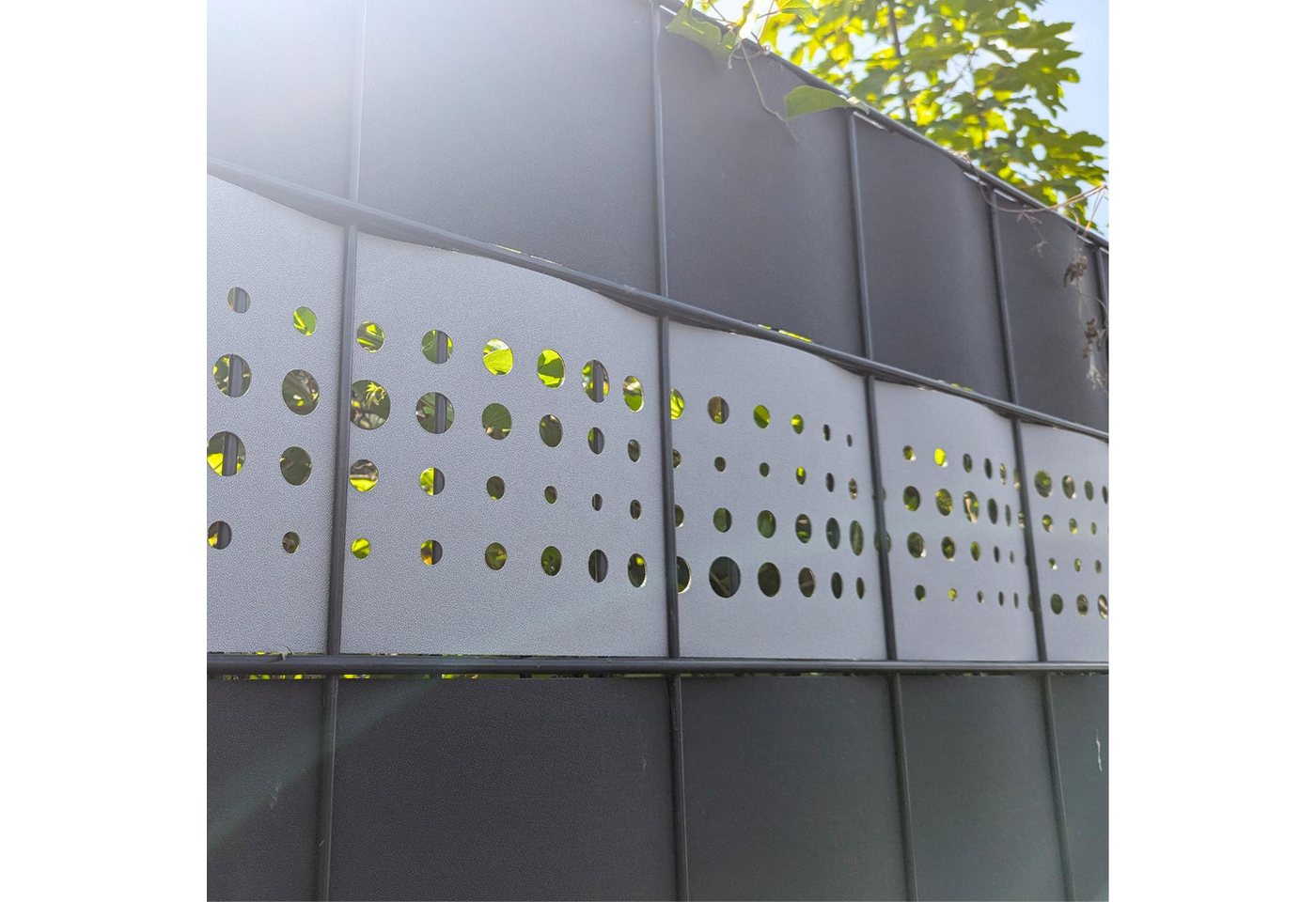 zaunzu Sichtschutzstreifen zaunzu PREMIUM dekor Pulse Sichtschutz Anthrazit 2,55m, (1x Einzelstreifen, Lasermuster für Deinen Doppelstabmattenzaun Laserstreifen), 5 Jahre garantierte Farbechtheit, UV-beständig Bild 2