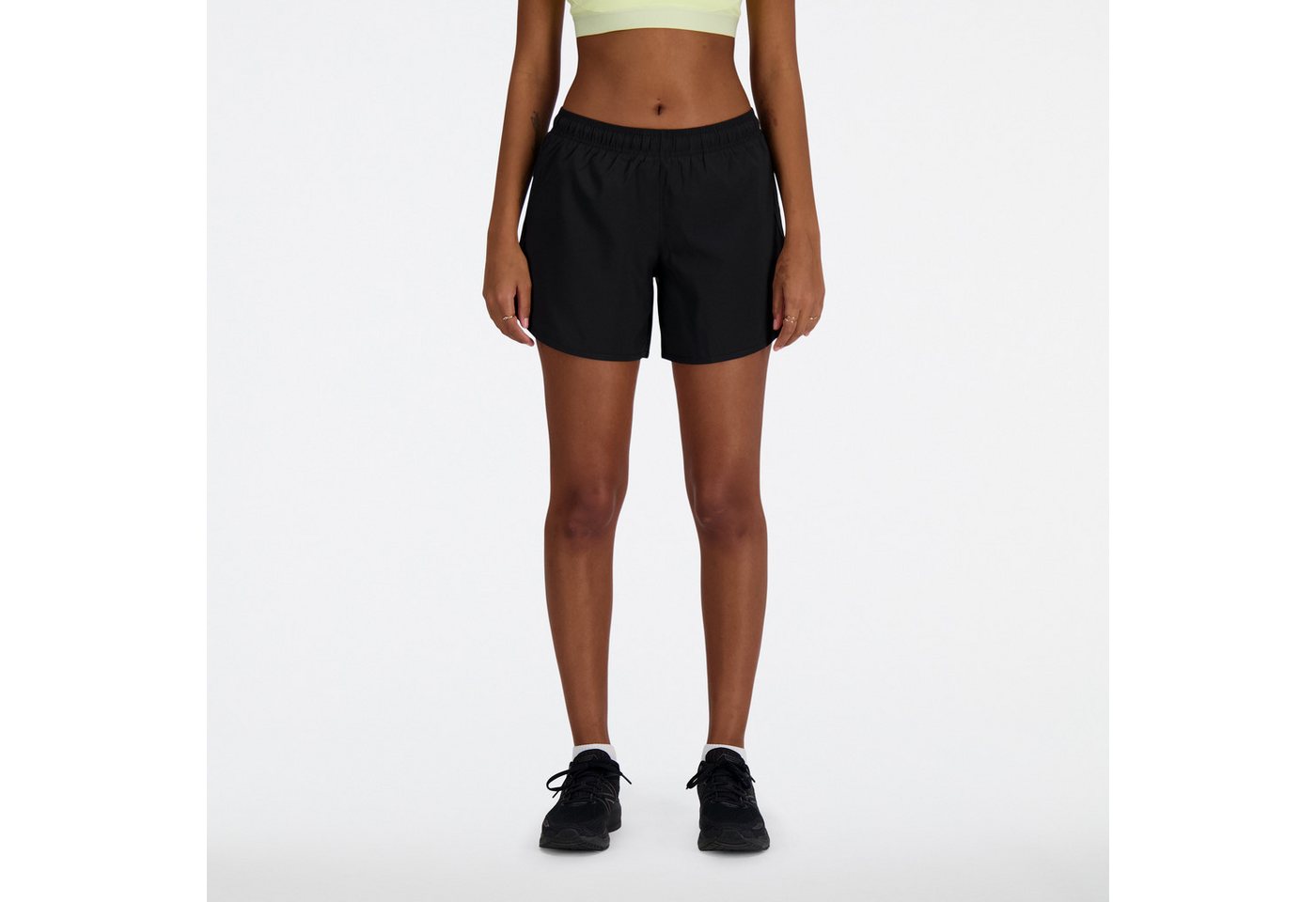 New Balance Laufshorts SPORT ESSENTIAL SHORT 5 mit seitlichen Einschubtaschen, aus Stretchmaterial, atmungsaktiv Bild 5